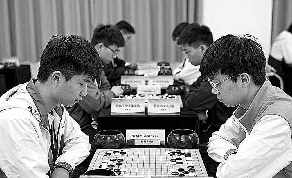 European Club Cup trước vòng cuối: thắng lợi được quyết định ở bàn 3 và bàn 4