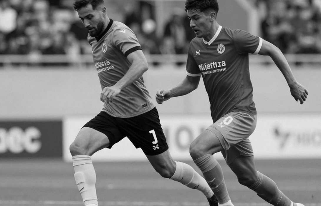 0.4 Seconds Under the Roof: When VAR Judges Handball by Distance, Not By Reputation 0.4 Seconds Under the Roof: When VAR Judges Handball by Distance, Not By Reputation