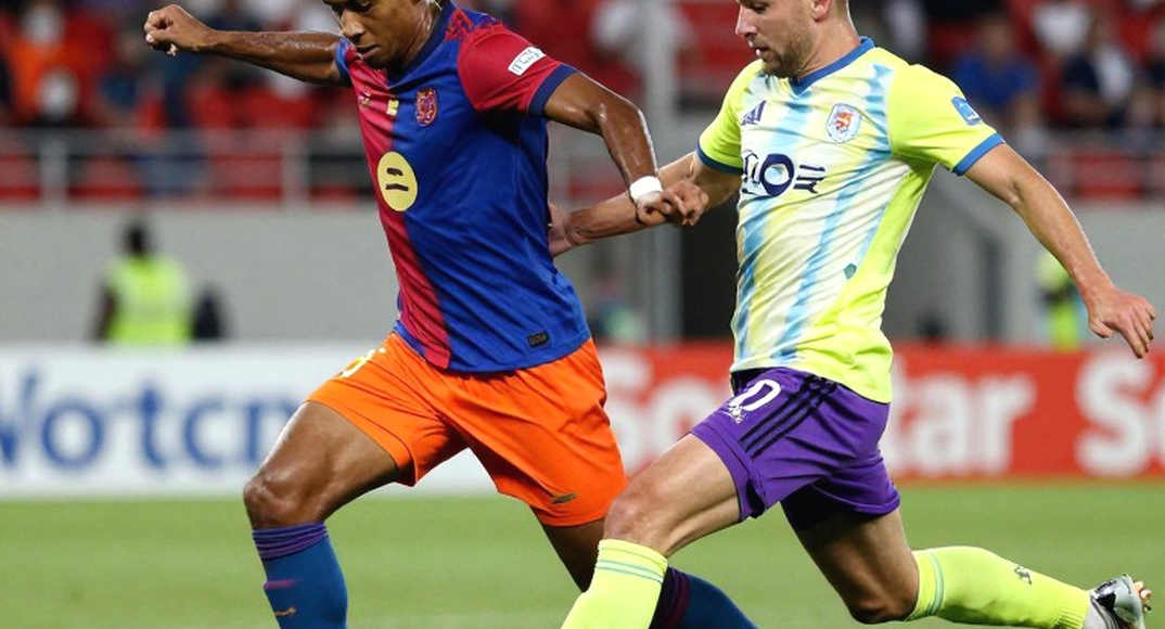 Dưới bảng xếp hạng V.League: Bóng đá Việt Nam vận hành trong vùng tối thông tin