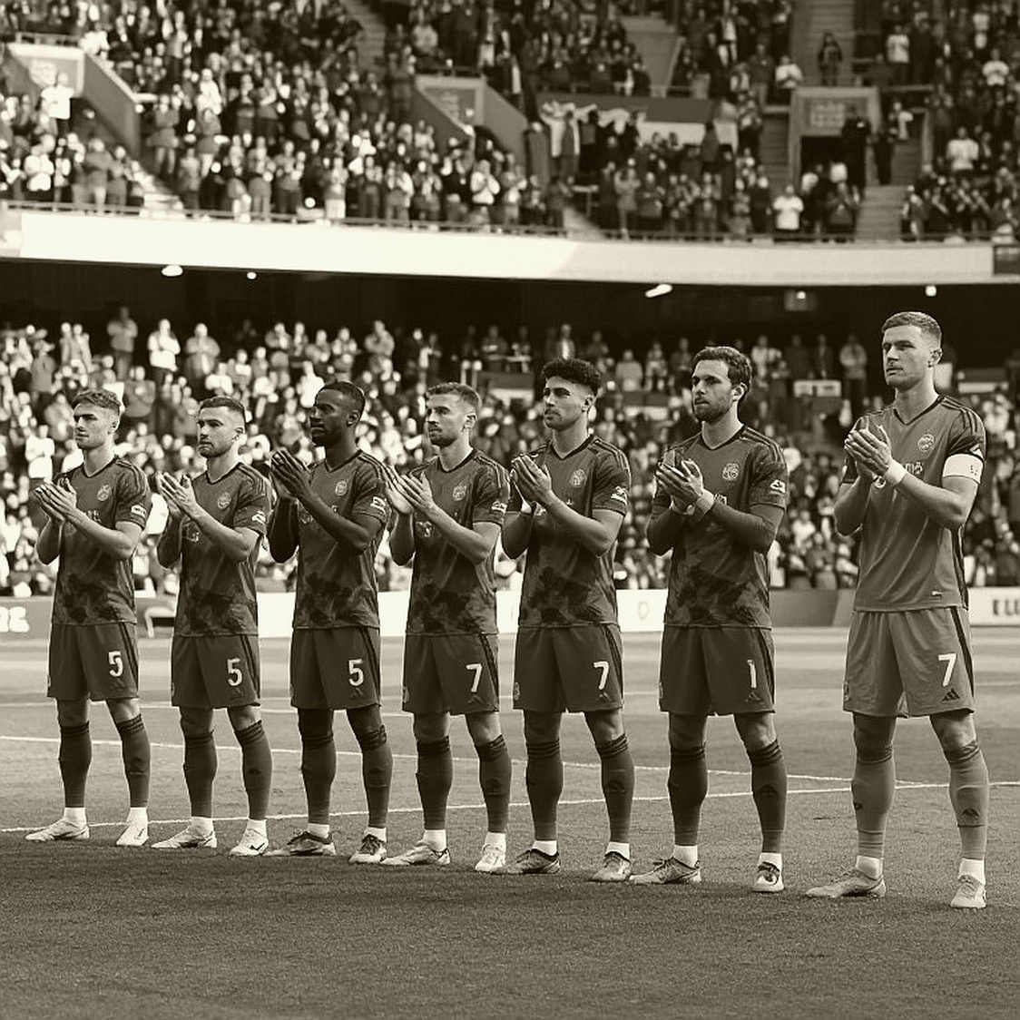 PSG mùa hè 2026: Chi 152 triệu euro cho năm bản hợp đồng nhưng vẫn thiếu điều Luis Enrique muốn nhất