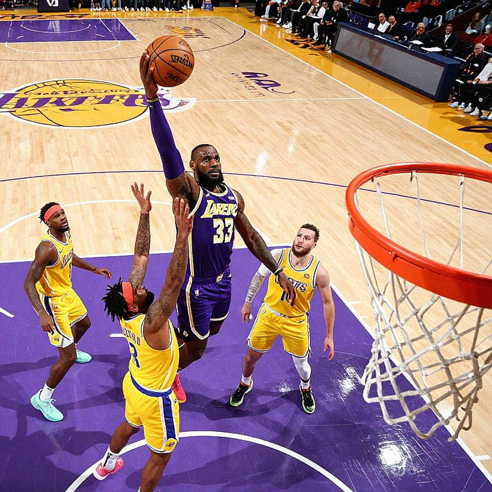 Rách sụn vai giữa buổi tập không có trong lịch: Phoenix Suns, Mark Williams và canh bạc 38 triệu đô la không đường lùi Rách sụn vai giữa buổi tập không có trong lịch: Phoenix Suns, Mark Williams và canh bạc 38 triệu đô la không đường lùi