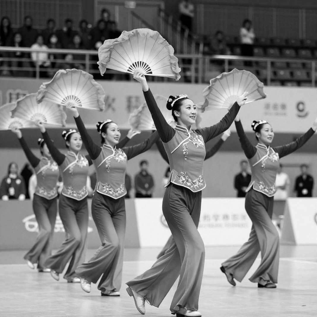 Vietnam Women's Volleyball in the Big-Tournament Season: Stadium Lights and the Corners No One Measures