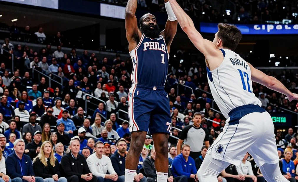 Duke đặt logo tài trợ lên sân Coach K Court: Truyền thống lùi bước trước dòng tiền Duke đặt logo tài trợ lên sân Coach K Court: Truyền thống lùi bước trước dòng tiền