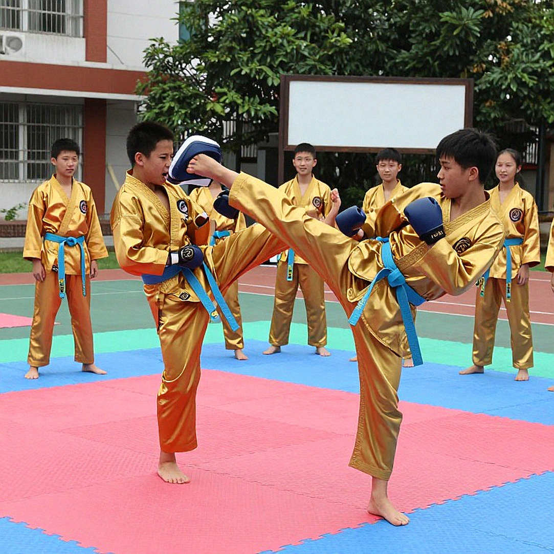 Tên cầu thủ X: Từ Áp Lực Đến Bản Lĩnh – Phân Tích Chiến Thuật Trận Đấu Y Tên cầu thủ X: Từ Áp Lực Đến Bản Lĩnh – Phân Tích Chiến Thuật Trận Đấu Y