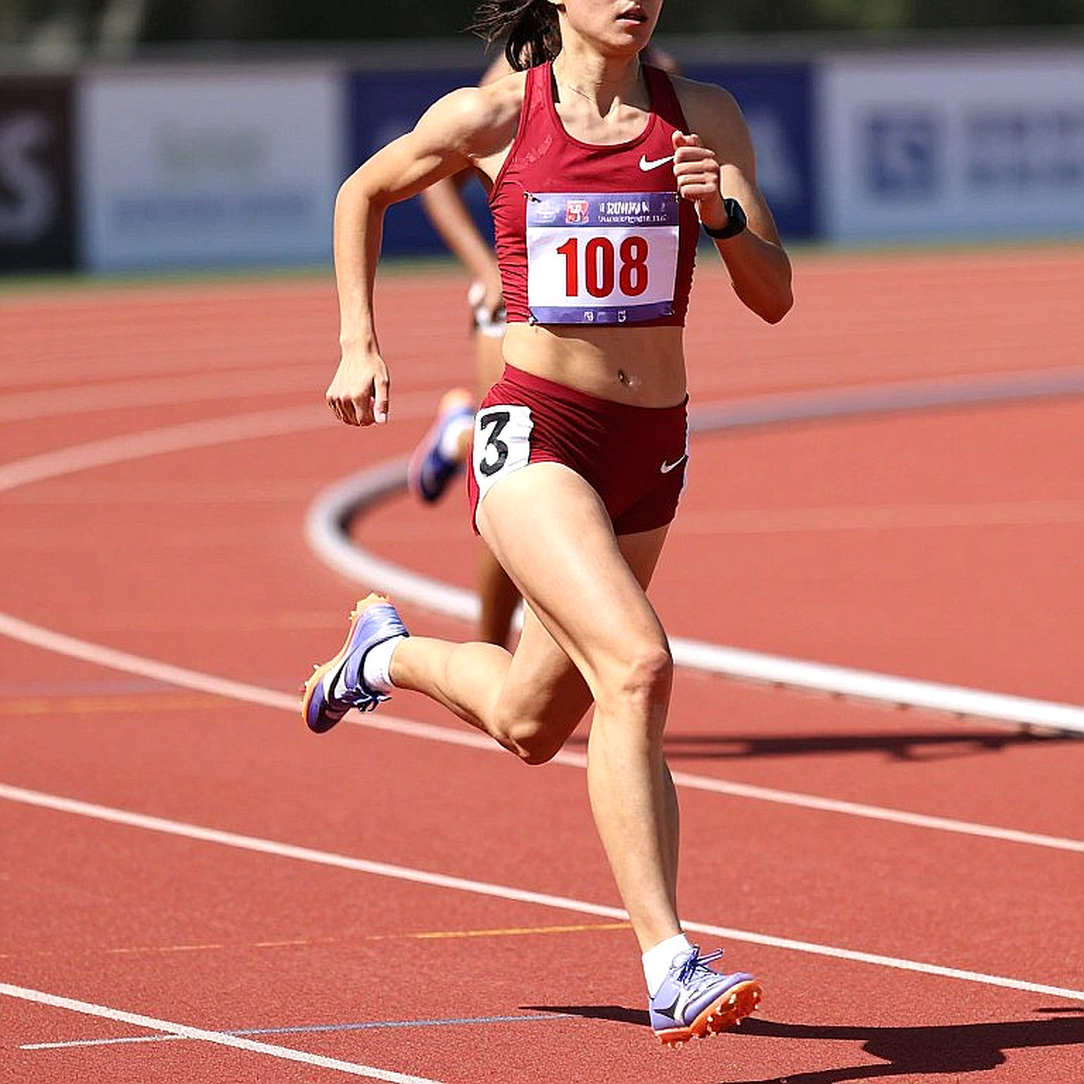 22.16 giây: Amy Hunt và bài toán lịch thi đấu dày đặc