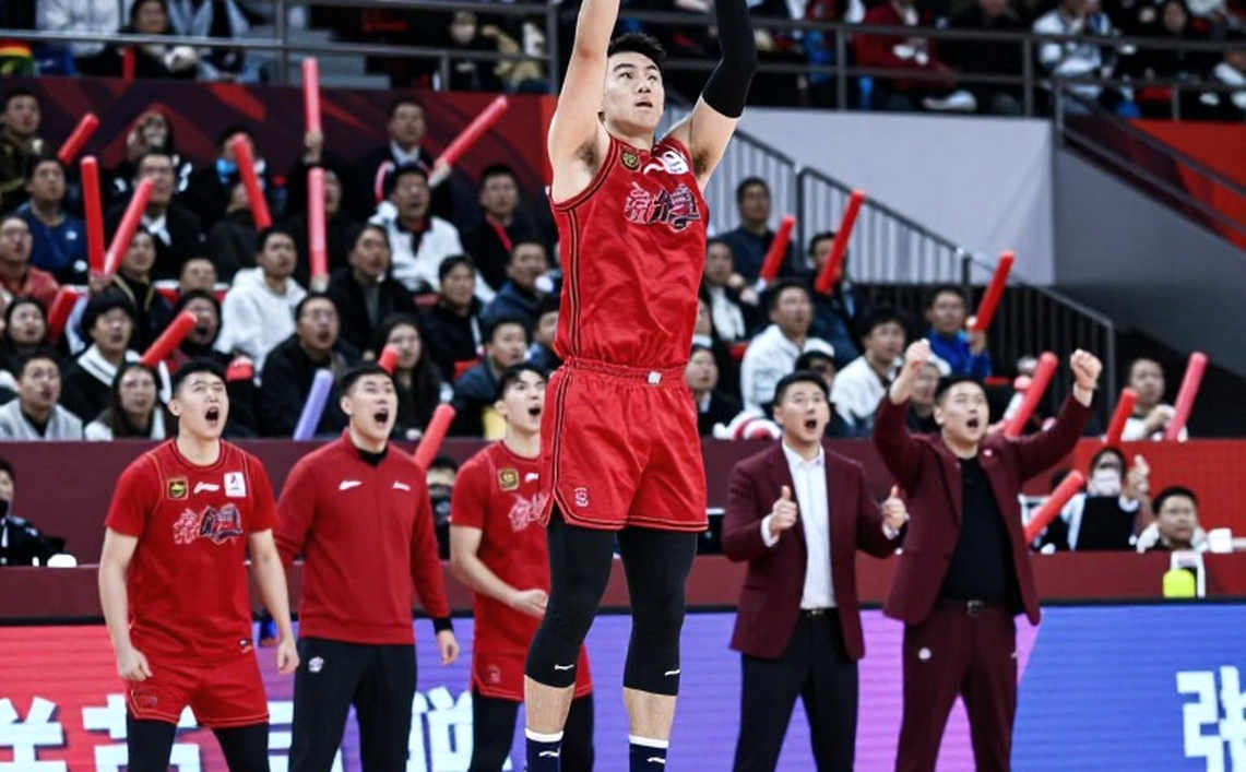 San Miguel thắng Phoenix 94-89: 30 điểm của Lassiter và những ô trống trong tờ box score San Miguel thắng Phoenix 94-89: 30 điểm của Lassiter và những ô trống trong tờ box score