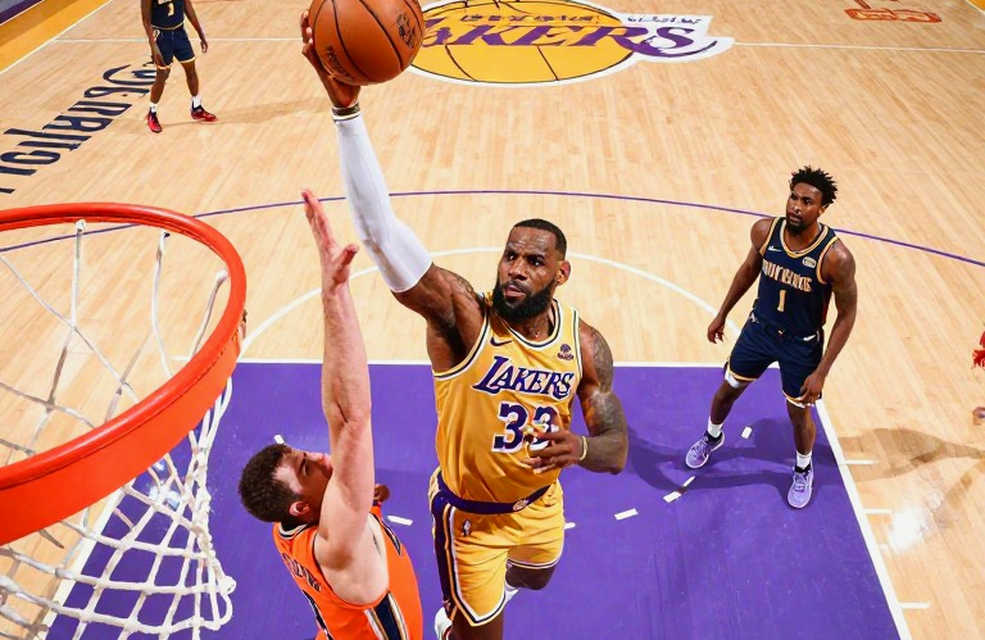 San Miguel thắng Phoenix 94-89: 30 điểm của Lassiter và những ô trống trong tờ box score San Miguel thắng Phoenix 94-89: 30 điểm của Lassiter và những ô trống trong tờ box score