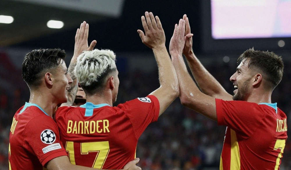 Premier League trở lại hỗn loạn: bóng dài lên ngôi, bóng chết mất giá