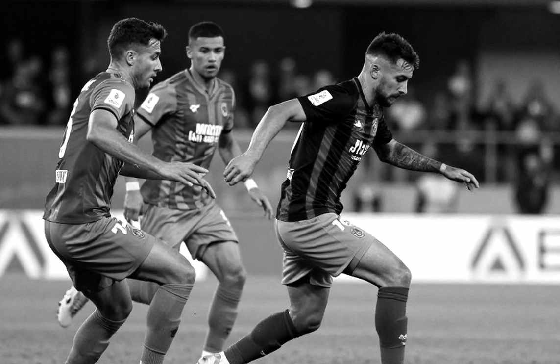 V.League sống bằng tiền của một người: bài học cấu trúc từ chấn thương của Xuân Son