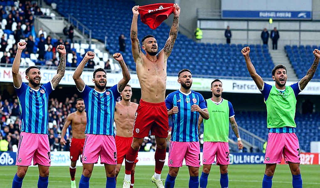Nice 2-1 Lille on Ligue 1 Matchweek 5: An Own Goal Exposes a Build-Up Flaw as Calvin Verdonk Sits Out a Second Straight Match Nice 2-1 Lille on Ligue 1 Matchweek 5: An Own Goal Exposes a Build-Up Flaw as Calvin Verdonk Sits Out a Second Straight Match