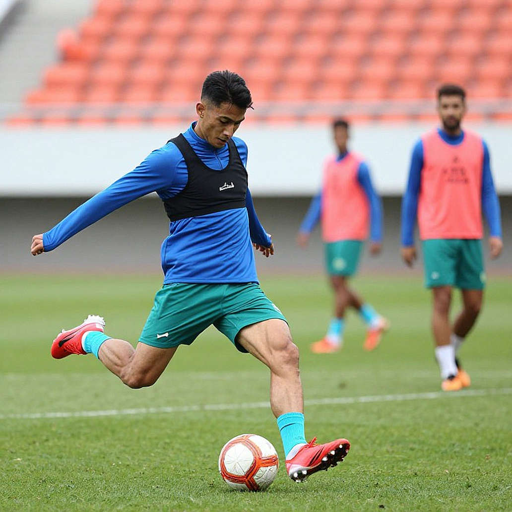 Vietnam Stick with Familiar Core for FIFA ASEAN Cup: Safety or Sensible Move?