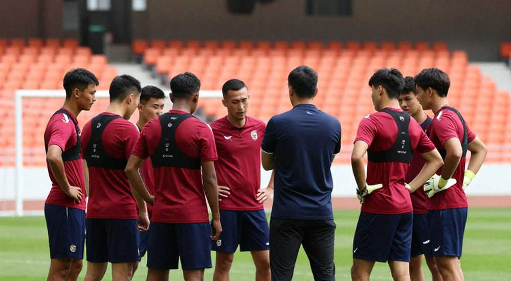 Quả phạt đền thứ ba không tồn tại: Ivan Toney, VAR và cách một kỷ lục được viết trước khi được xác minh
