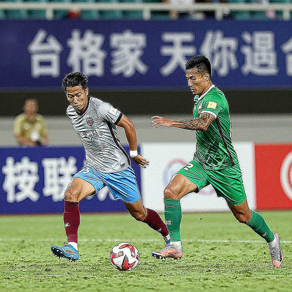 Pablo Felipe mở tài khoản bàn thắng sau 22 trận: West Ham và bài toán mười lăm phút cuối trước derby Millwall Pablo Felipe mở tài khoản bàn thắng sau 22 trận: West Ham và bài toán mười lăm phút cuối trước derby Millwall
